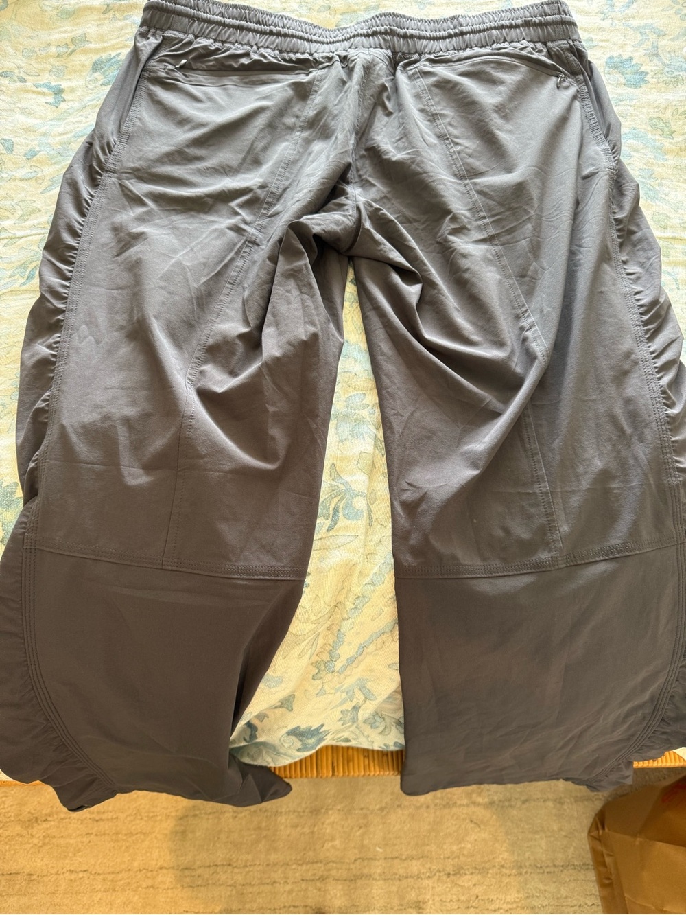 Athleta Womens Gray Elastic Waist Casual Pants Size 14 - Picture 5 of 7